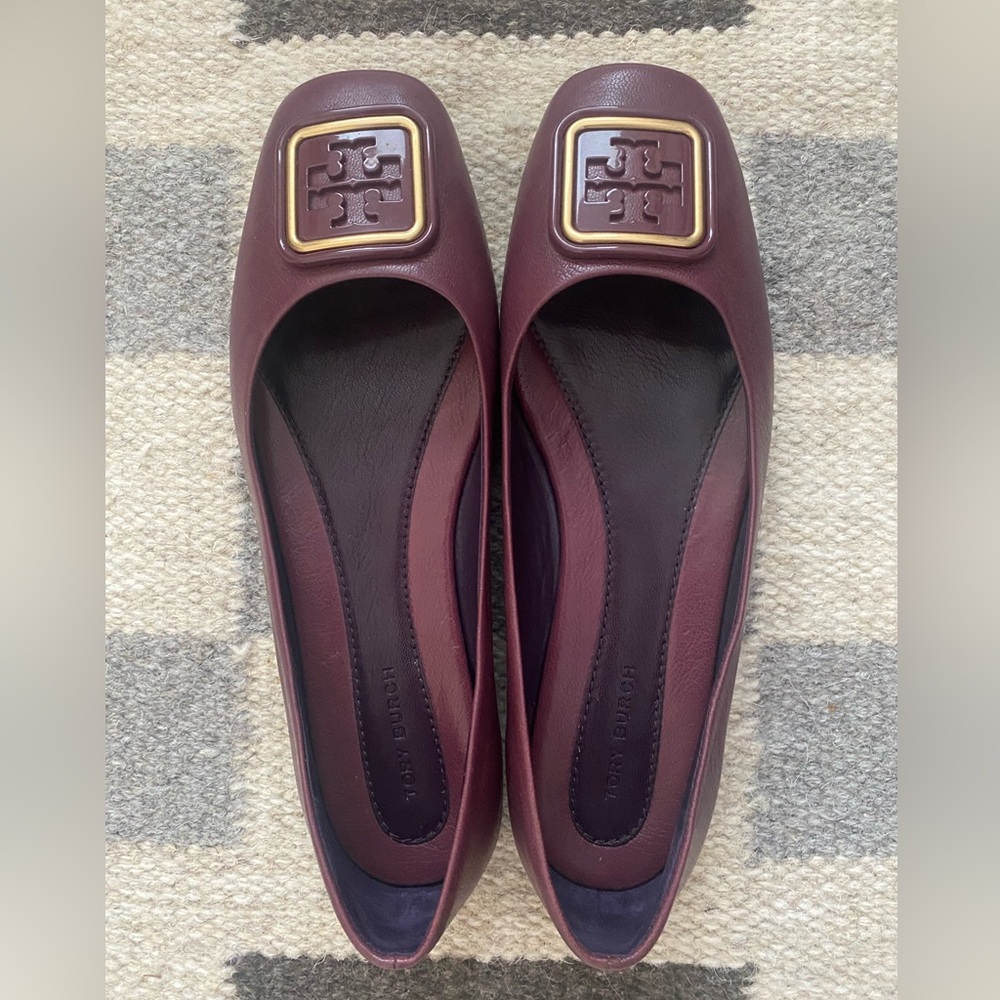 Tory Burch  Georgina Ballet Flats in Vintage Eggplant/Purple Moon. - Picture 2 of 11